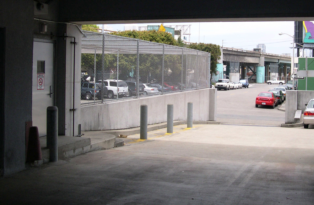 Bullitt - Hall Of Justice